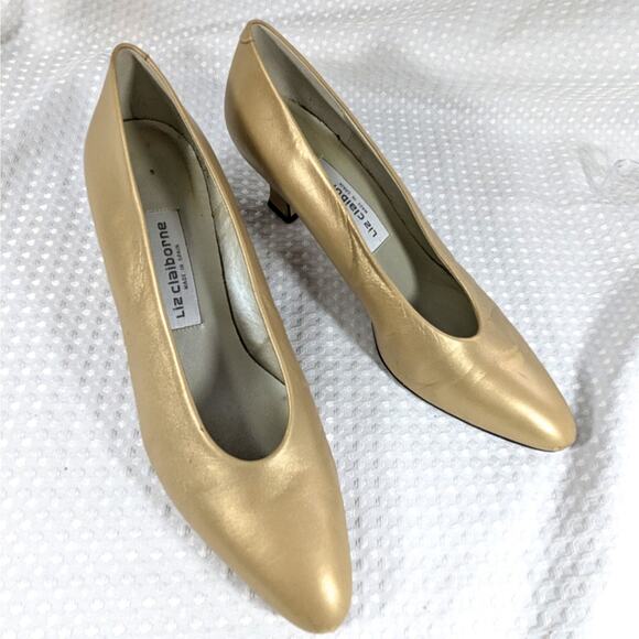 LIZ CLAIBORNE! GOLDEN SATIN METALLIC GENUINE LEATHER KITTEN HEEL PUMPS! SZ 9N - Picture 1 of 11